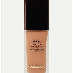Hourglass Vanish Seamless Foundation - natural new
